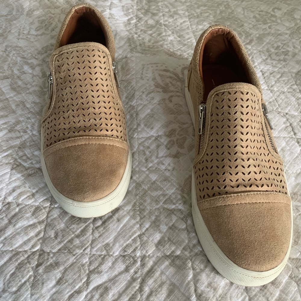 Report shoes from Stitchfix. Zipper sides. Suede texture.